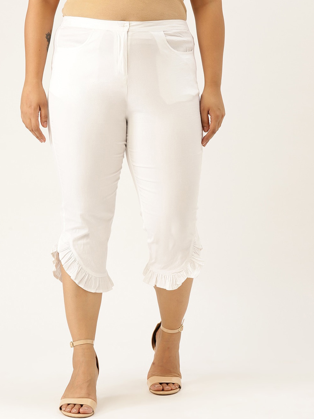 

theRebelinme Women White Capris