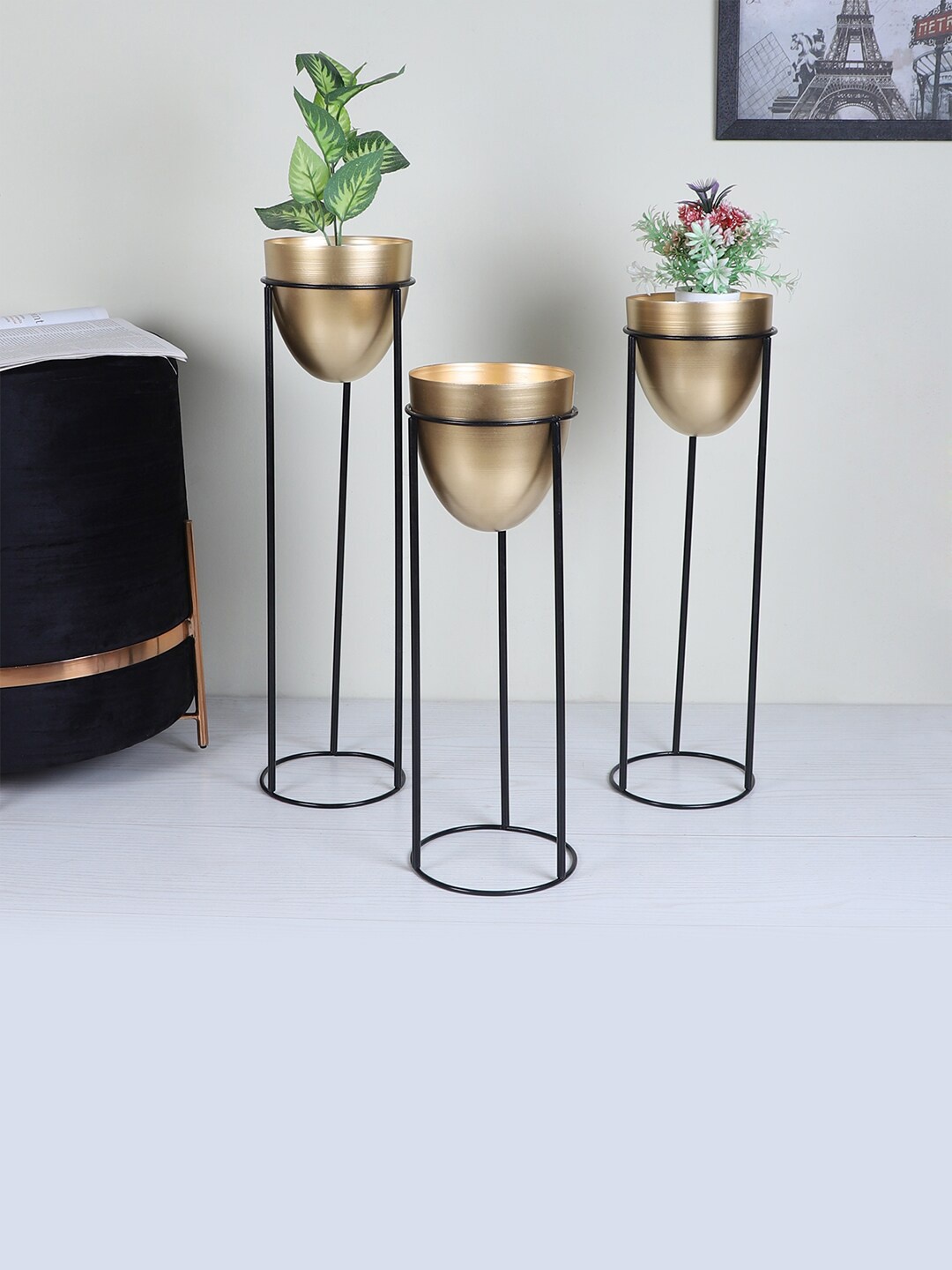 

Amaya Decors Pack Of 3 Gold-Toned Solid Planters With Stand