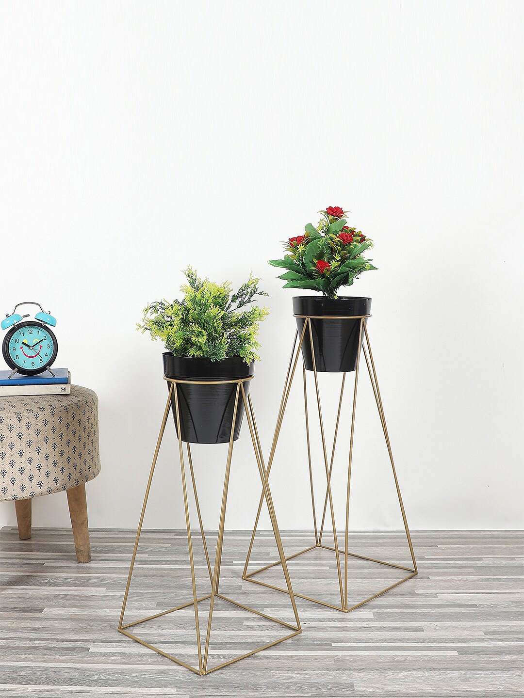 

Amaya Decors Pack Of 2 Black Solid Planters With Stand