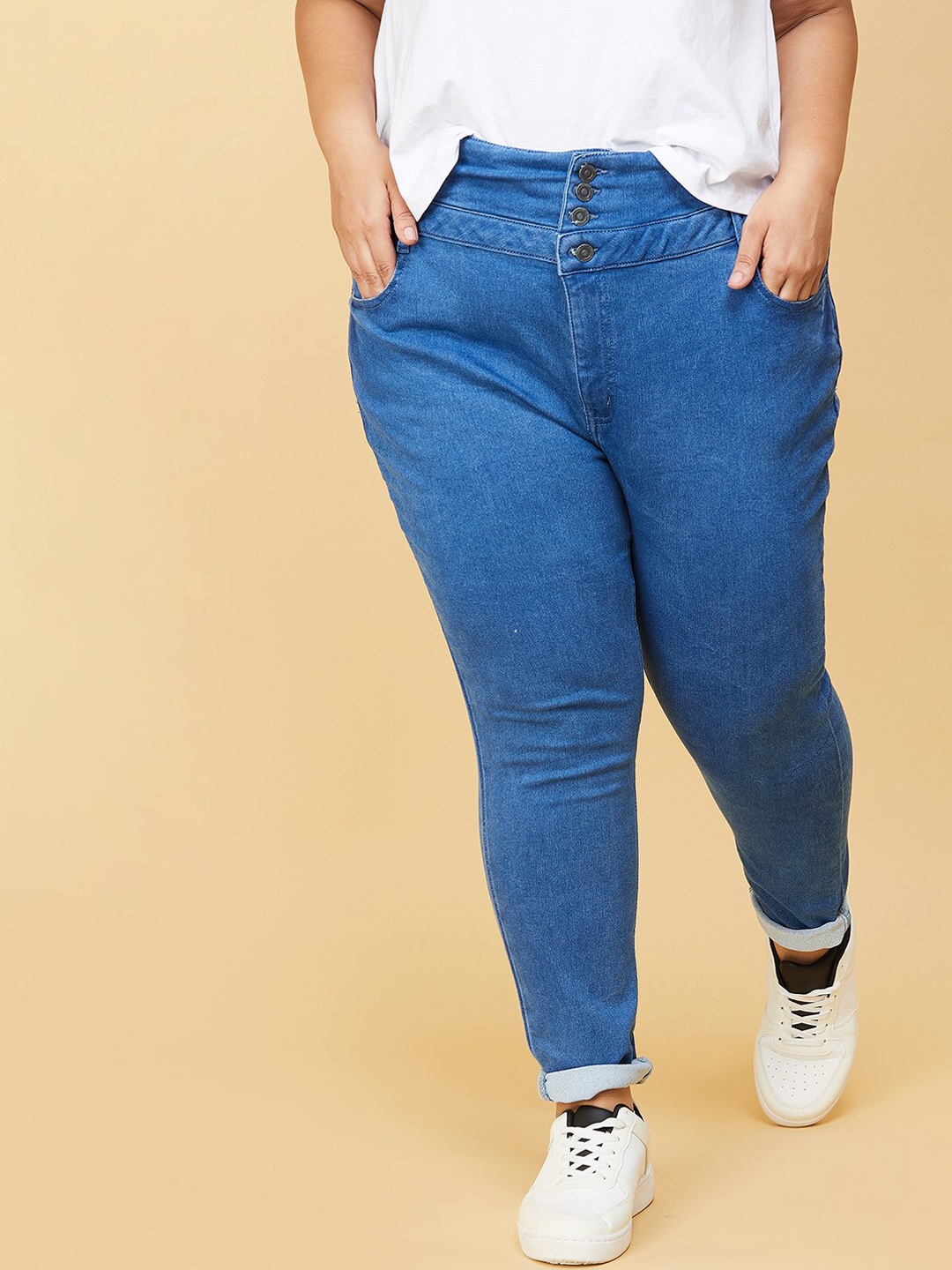 

max Women Plus Size Blue Solid Jeans