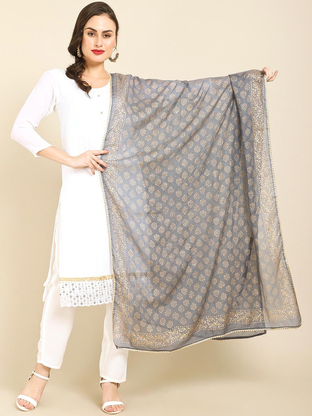 

Miaz Lifestyle Grey Melange & Gold-Toned Printed Art Silk Dupatta with Zari