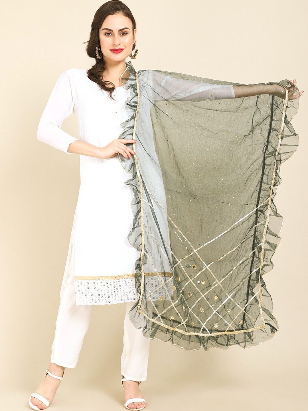 

Miaz Lifestyle Black & Gold-Toned Striped Leheriya Dupatta with Gotta Patti