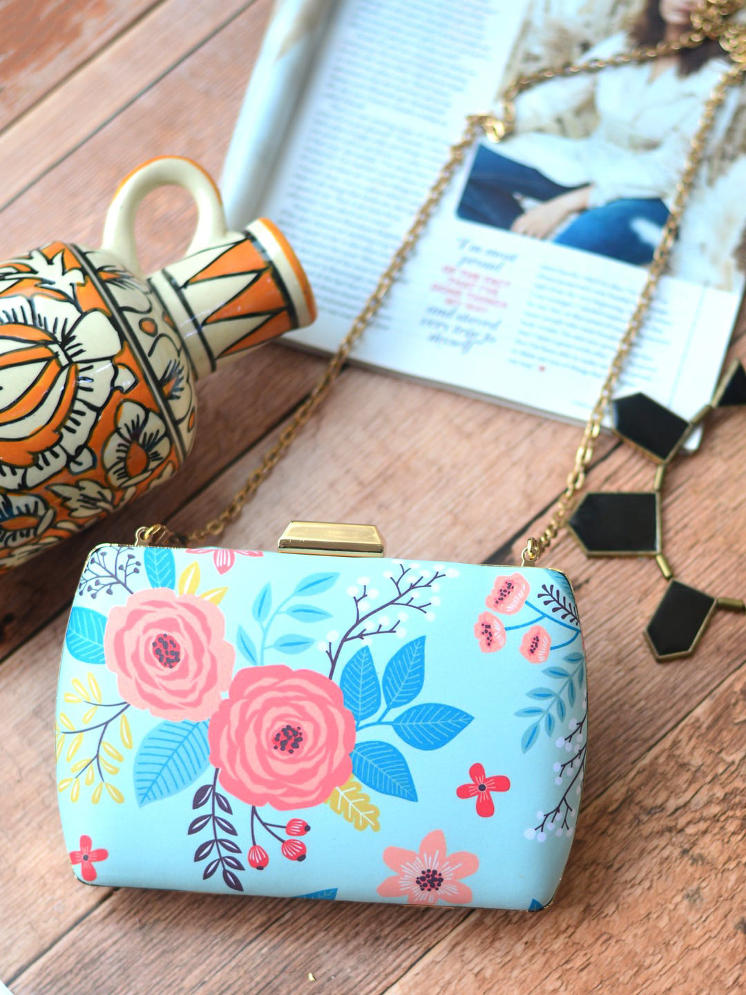 

ARTKLIM Women Blue & Pink Floral Printed Fabric Box Clutch