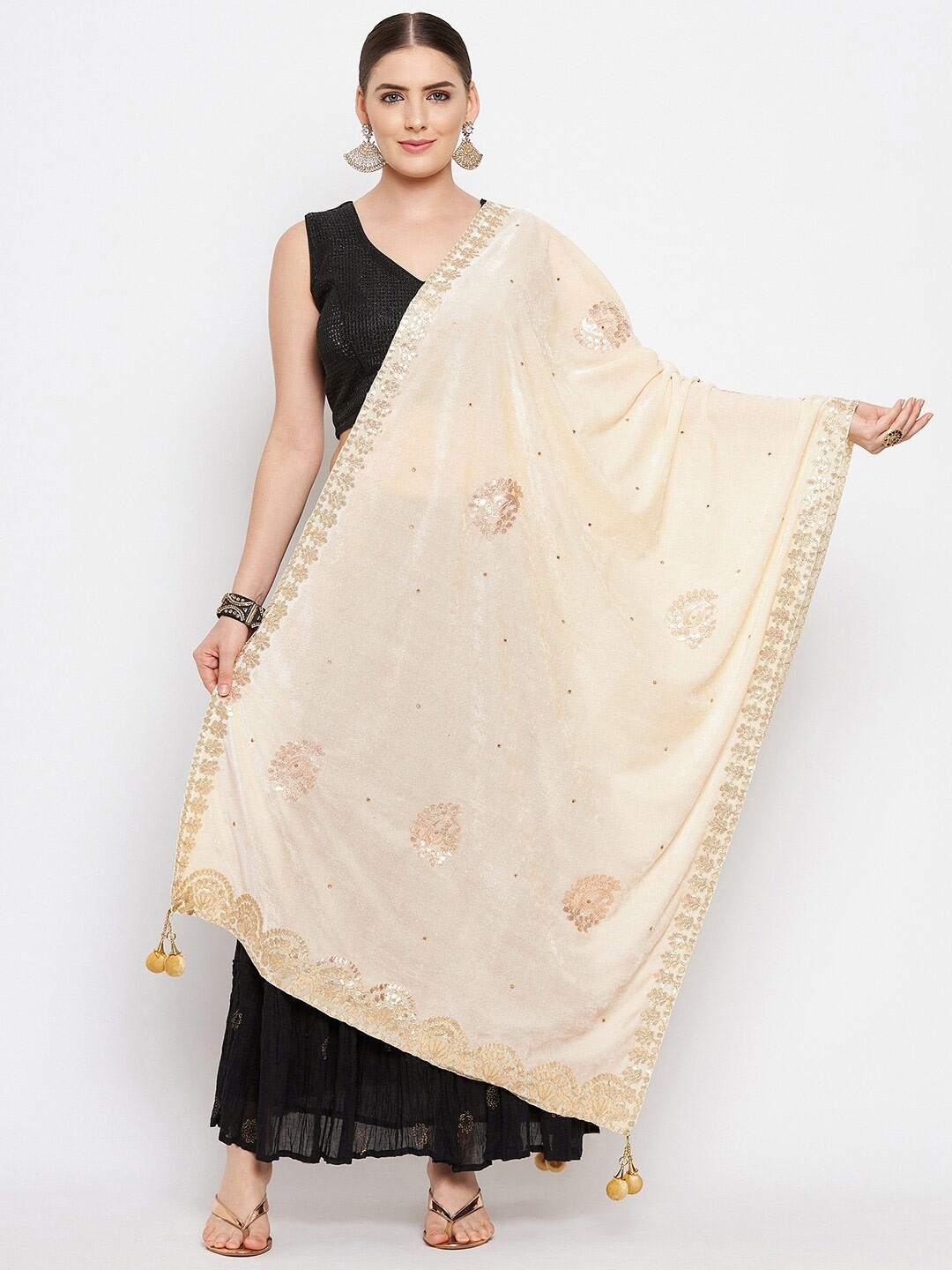 

Clora Creation Women Cream-Coloured & Gold-Toned Gotta Patti Velvet Dupatta with Sequinned