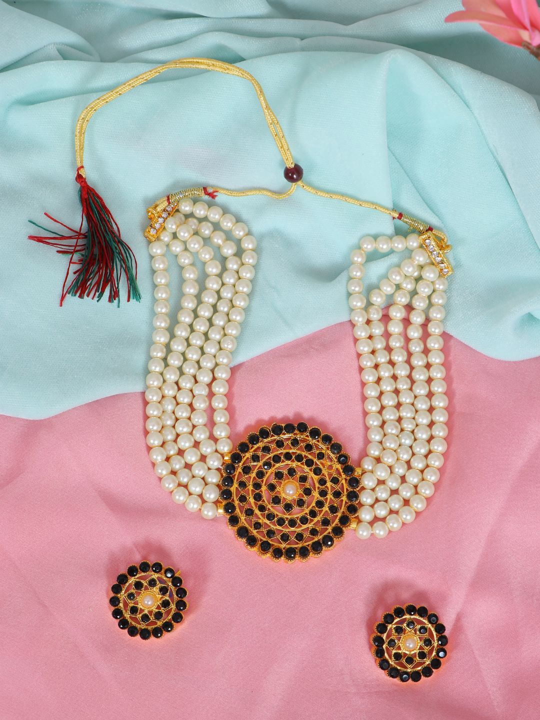 

Crunchy Fashion Gold-Plated White & Black Pearls Beaded & Studded Jewellery Set