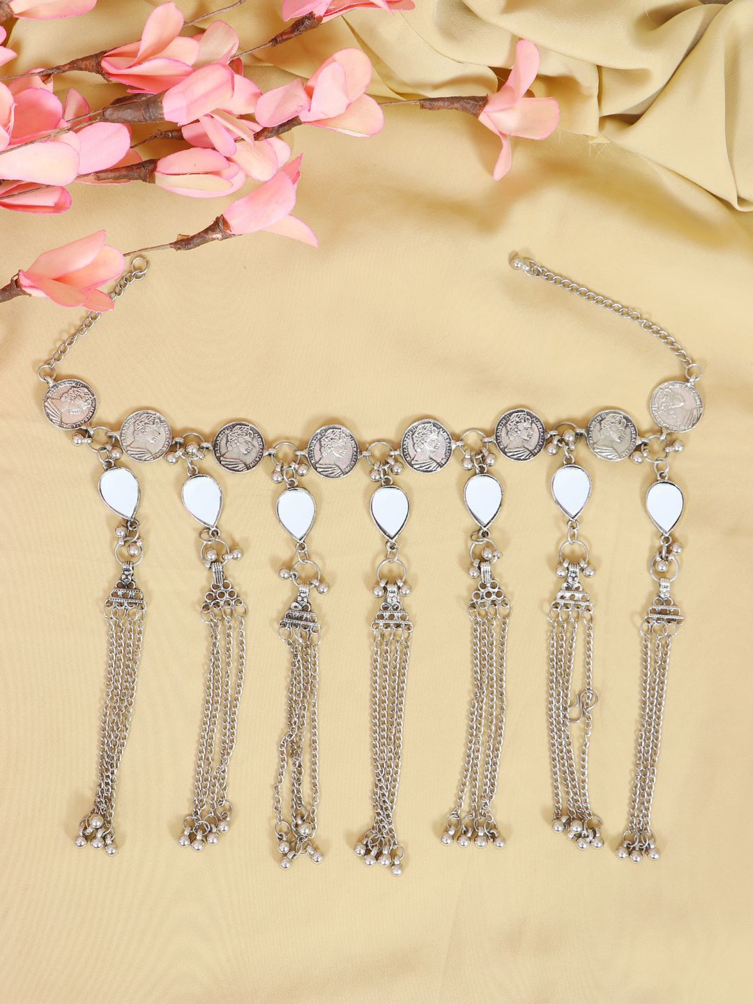 

Crunchy Fashion Silver-Plated & White Oxidised Necklace