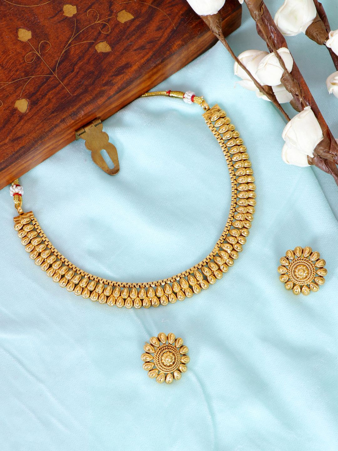 

Crunchy Fashion Gold-Plated Enamelled Jewellery Set