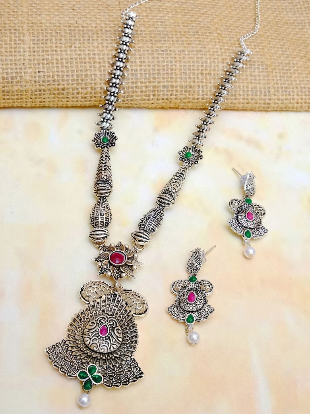 

Crunchy Fashion Silver-Plated Red & Green Alloy Oxidised Jewellery Set