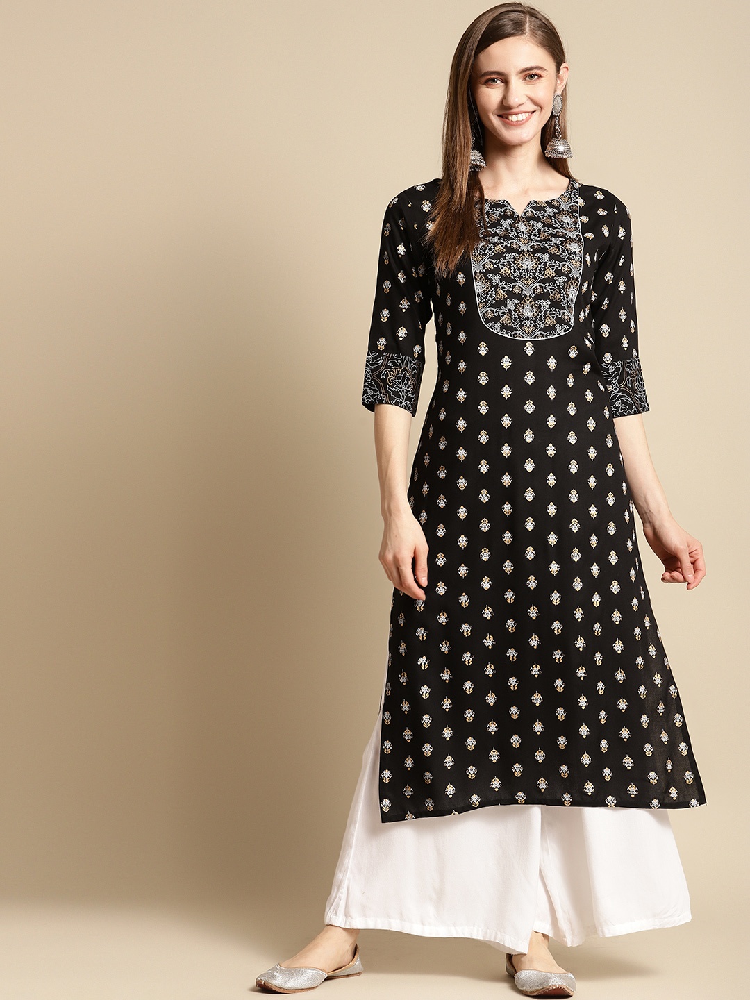 

GERUA Women Black & Grey Ethnic Motifs Yoke Design Kurta