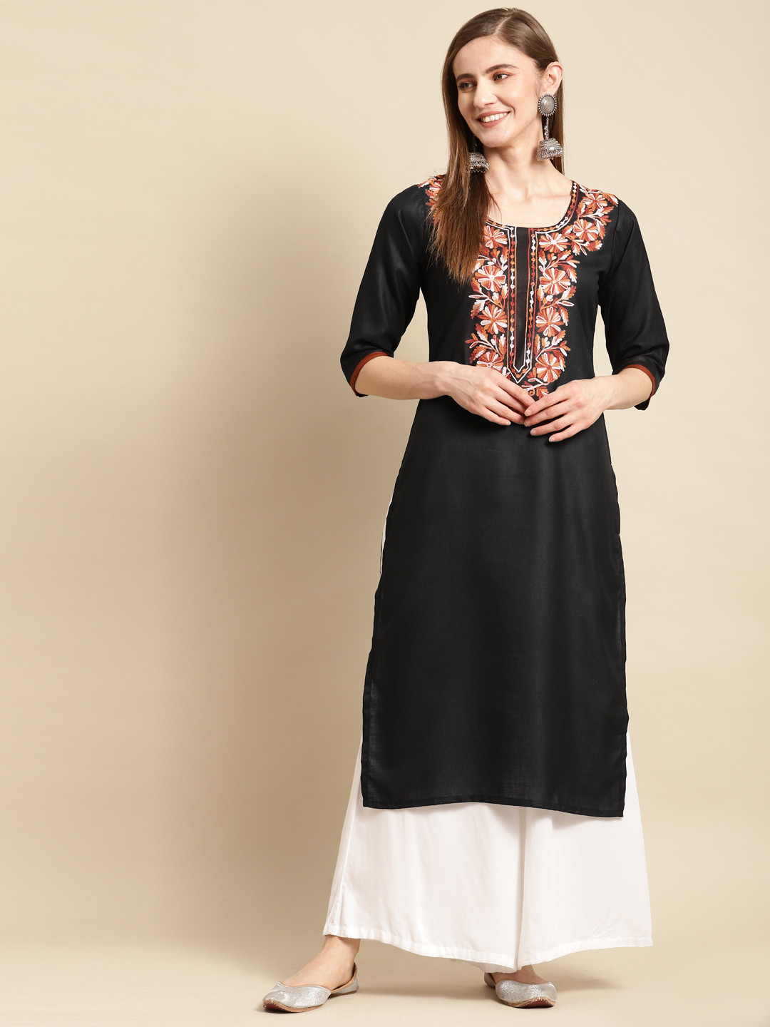 

Gerua By Libas, Black