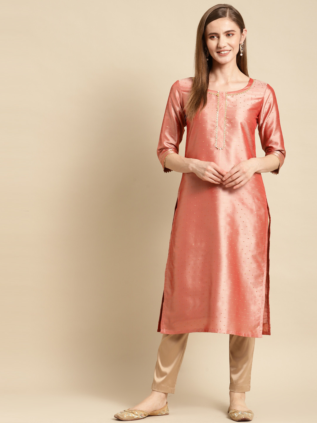 

GERUA Women Peach-Coloured & Golden Geometric Woven Design Gotta Patti Kurta