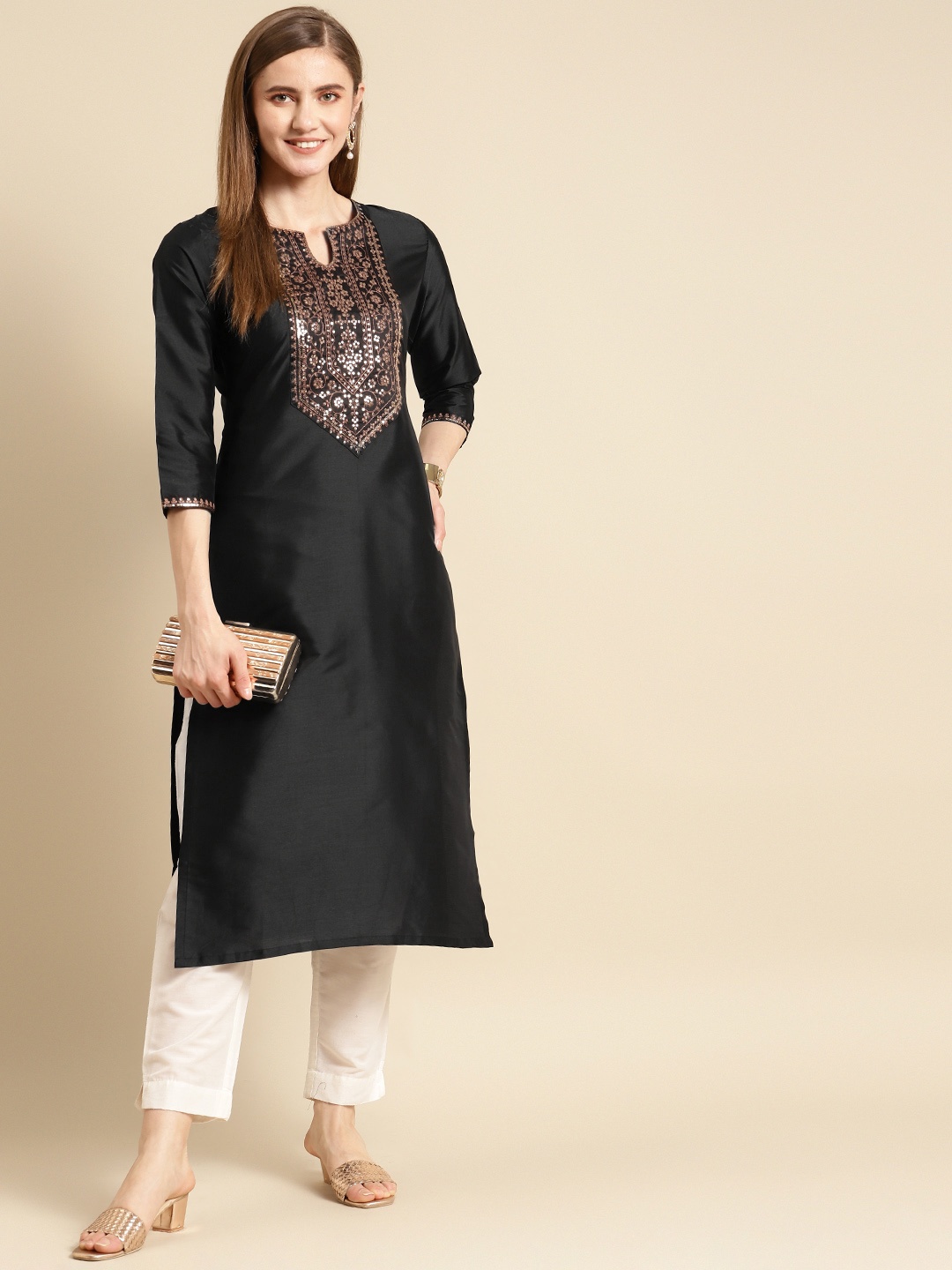 

GERUA Women Black Yoke Design Kurta
