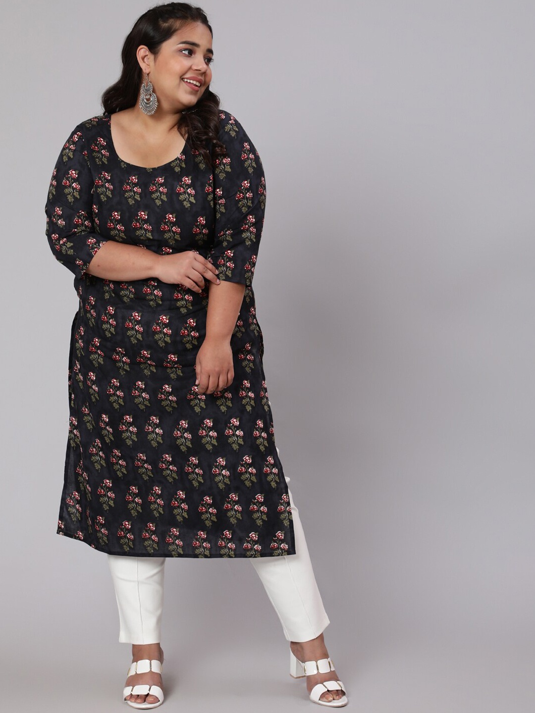 

Nayo Women Plus Size Burgundy Printed straight Kurta, Black