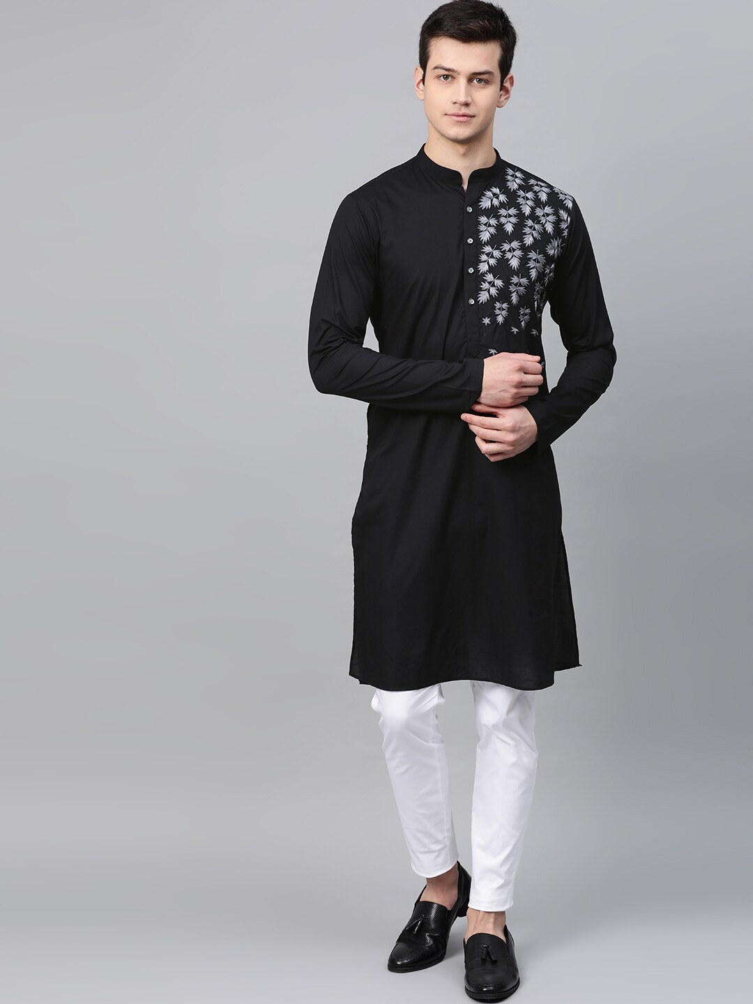 

See Designs Men Black Floral Embroidered Thread Work Floral Kurta