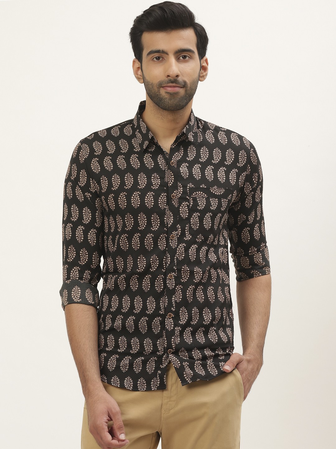 

Tistabene Men Black Comfort Slim Fit Printed Casual Shirt