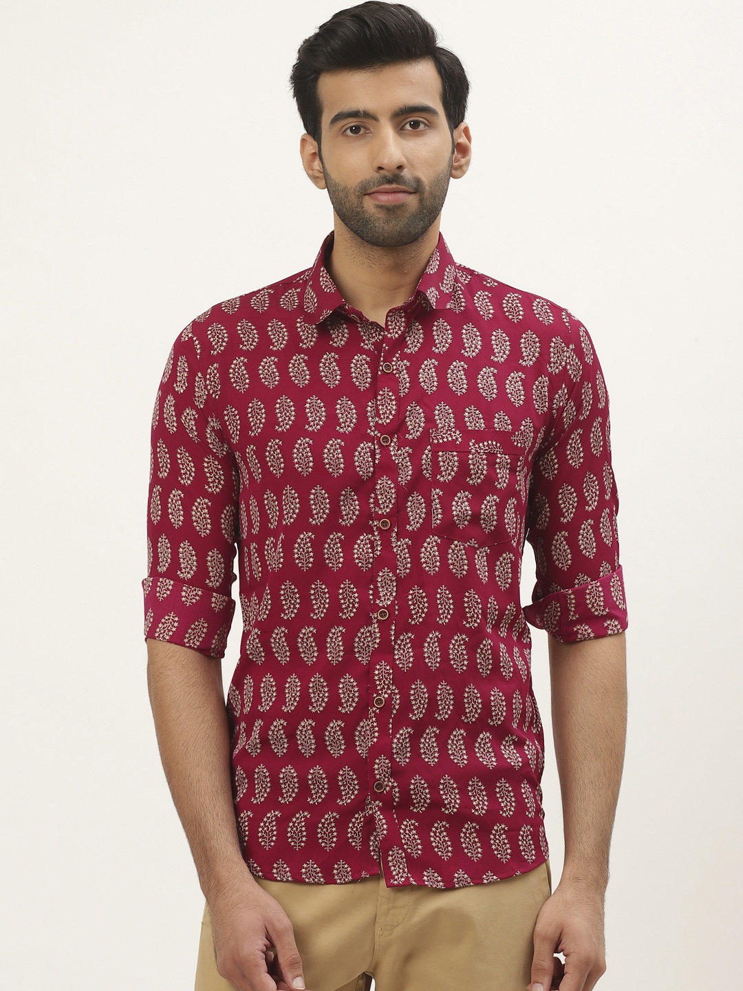 

Tistabene Men Burgundy Comfort Slim Fit Printed Casual Shirt