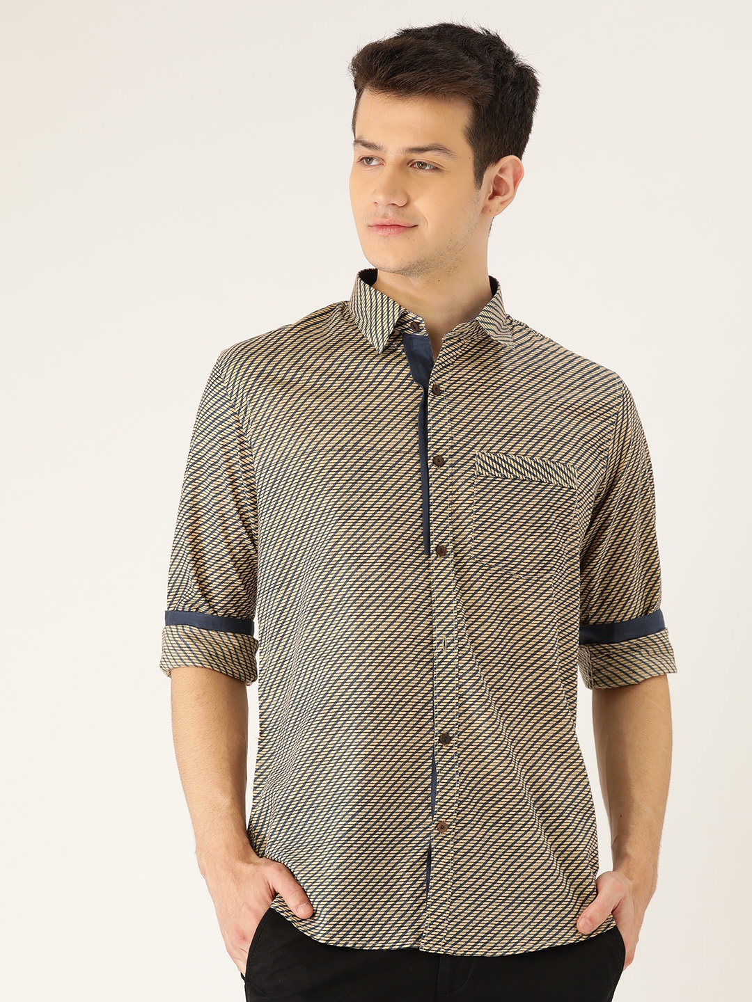 

Tistabene Men Brown Comfort Slim Fit Printed Casual Shirt