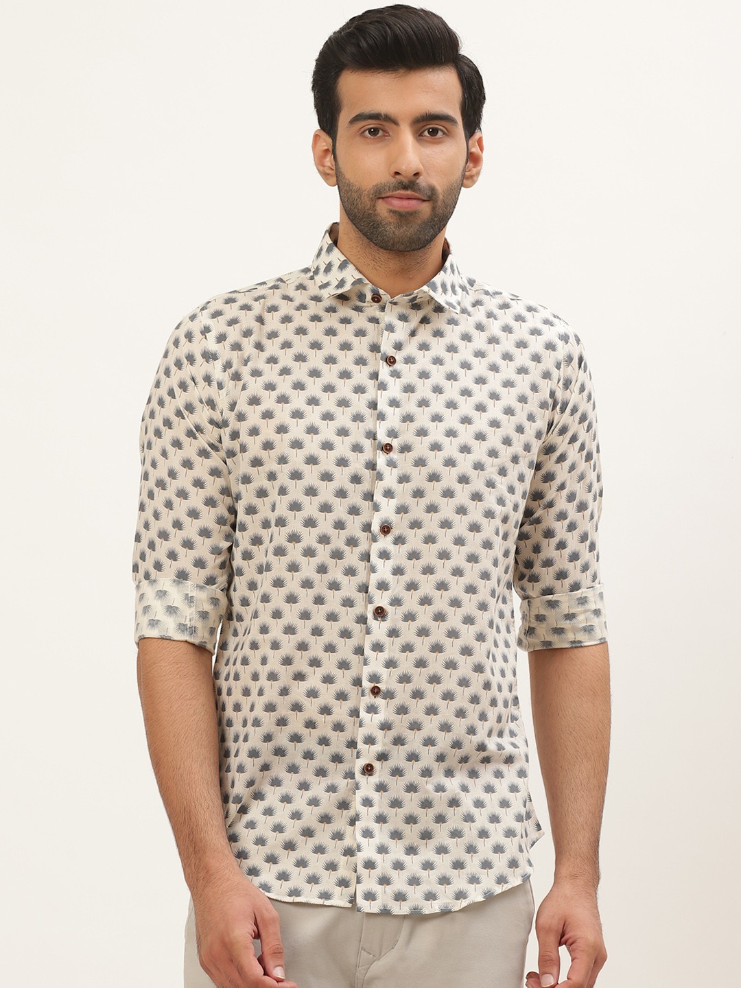 

Tistabene Men White Comfort Slim Fit Floral Printed Cotton Casual Shirt
