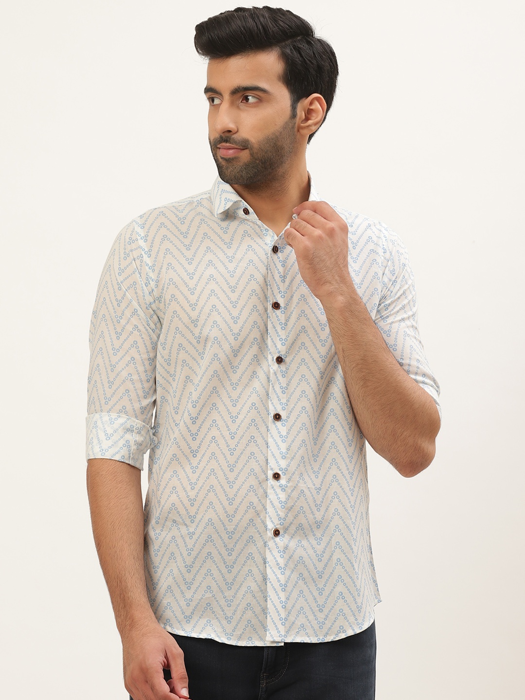 

Tistabene Men Cream-Coloured Comfort Slim Fit Printed Casual Shirt
