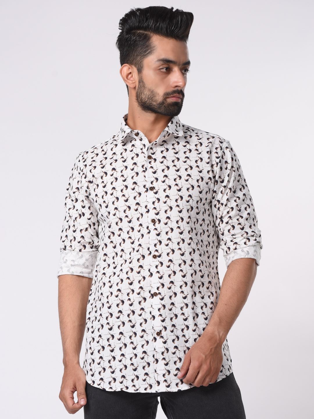 

Tistabene Men Multicoloured Comfort Slim Fit Floral Printed Casual Shirt, White
