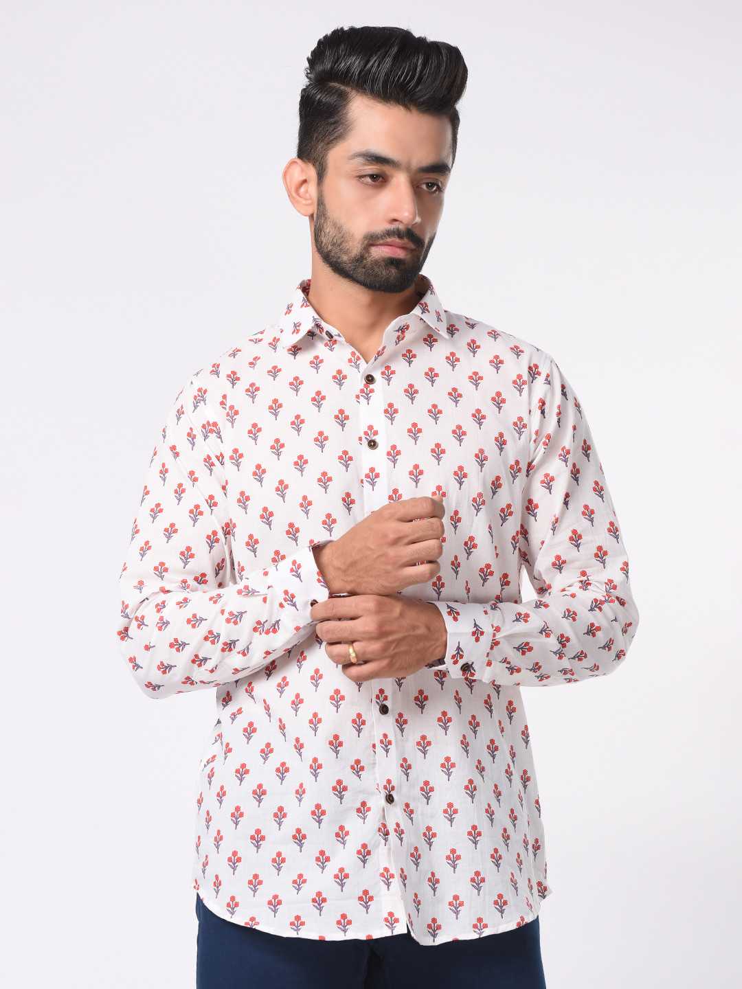 

Tistabene Men White Comfort Slim Fit Floral Printed Casual Shirt