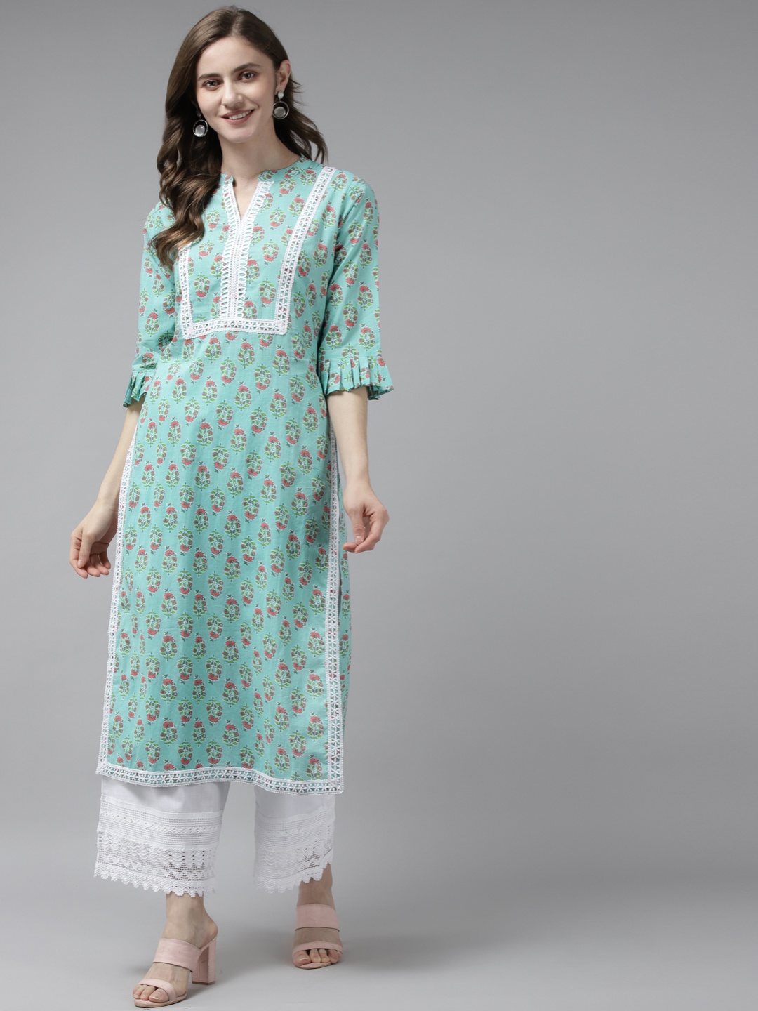 

Bhama Couture Women Sea Green Floral Print Thread Work Kurta with Palazzos