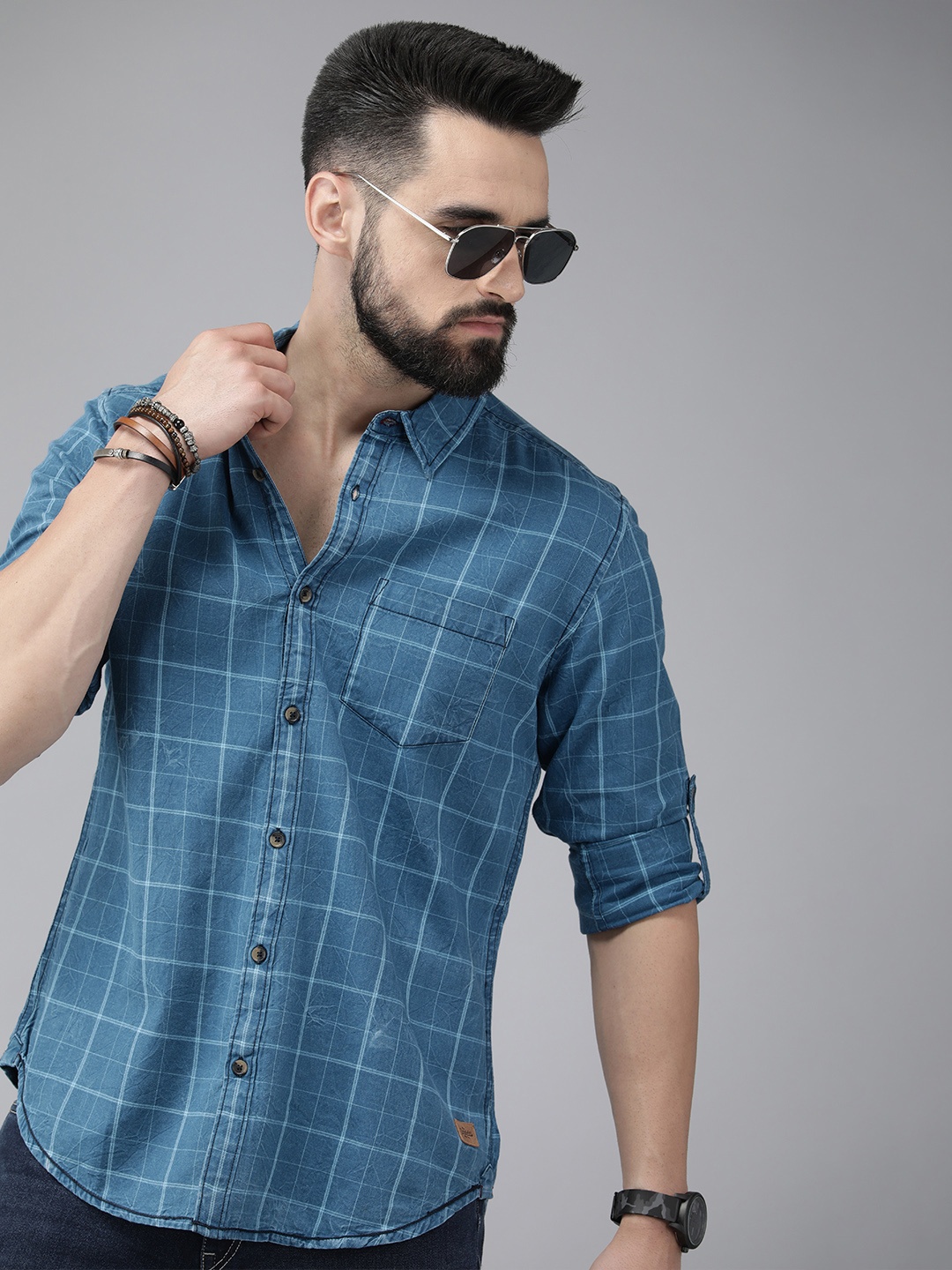 

Roadster Men Blue Pure Cotton Checked Casual Shirt
