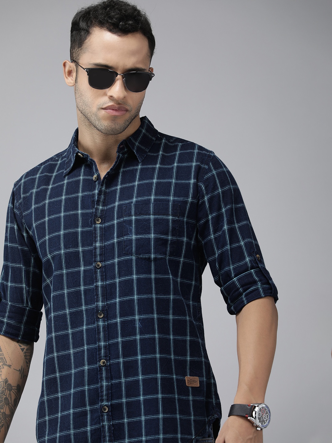 

Roadster Men Navy Blue Pure Cotton Checked Casual Shirt