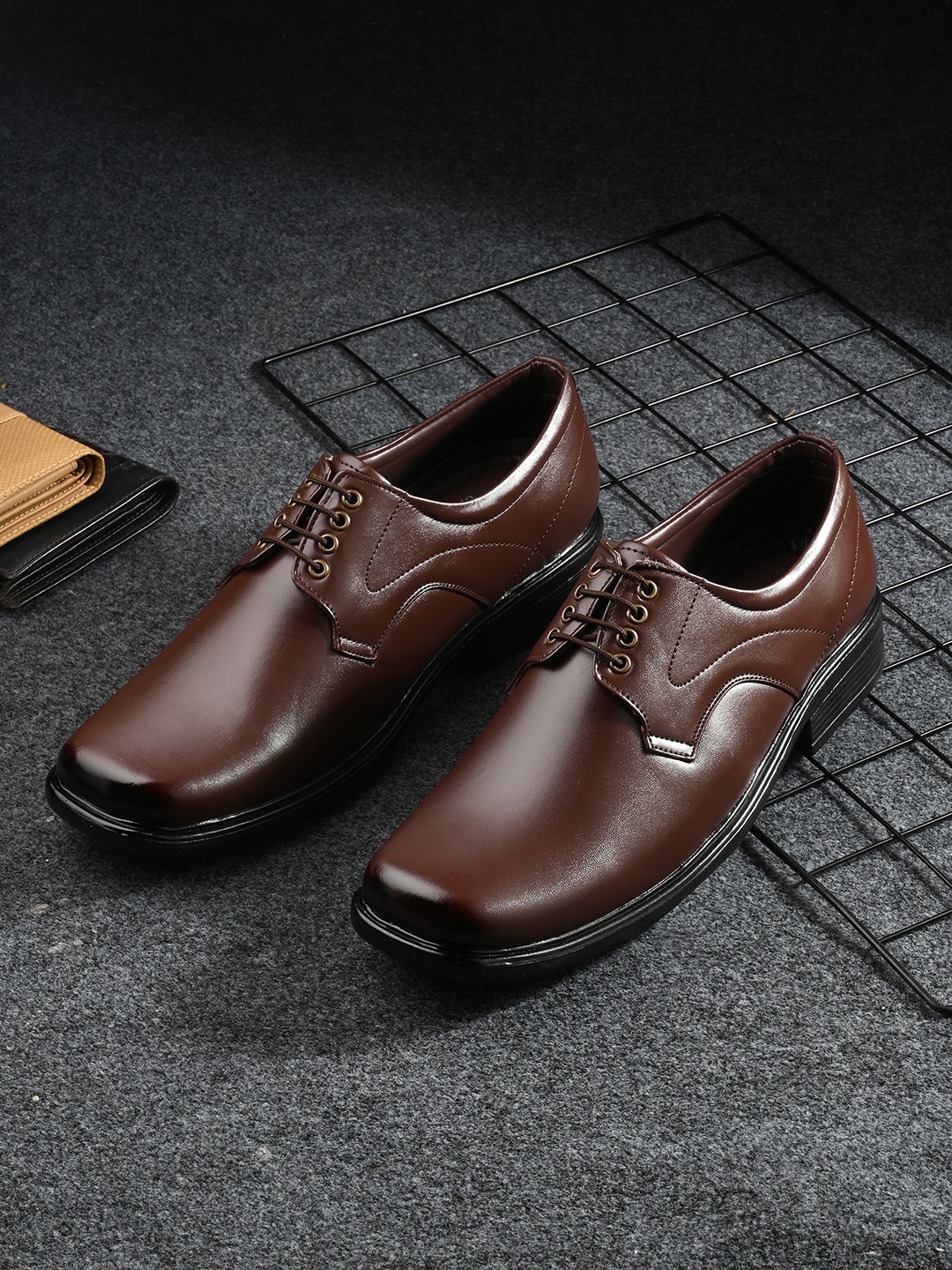 

Azzaro Black Men Brown Solid Lace Up Formal Derby Shoes