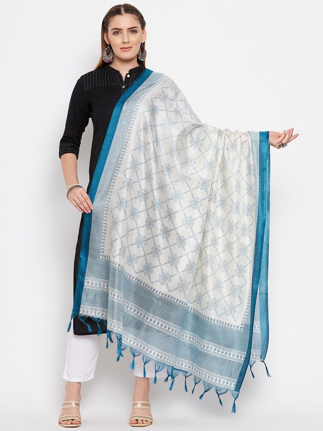 

Clora Creation Women Teal And White Geometric Print Dupatta
