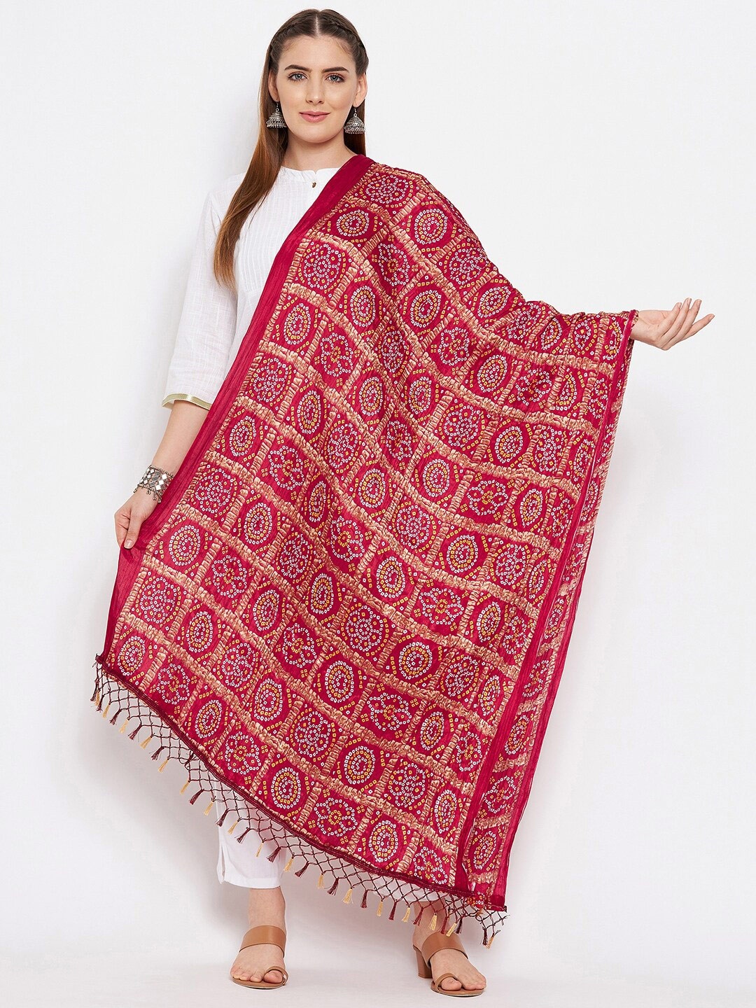 

Clora Creation Maroon & White Printed Bandhani Dupatta