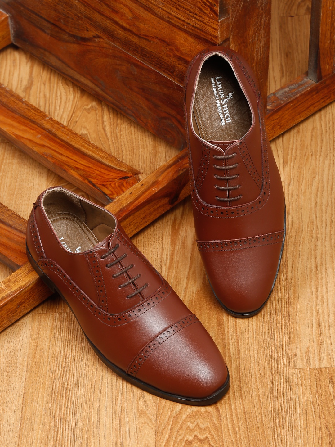 

LOUIS STITCH Men Tan Solid Formal Italian Leather Oxford Shoes