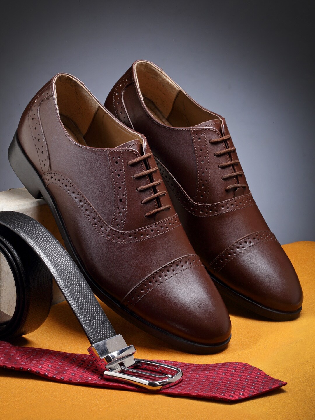 

LOUIS STITCH Men Brown Solid Formal Italian Leather Oxford Shoes