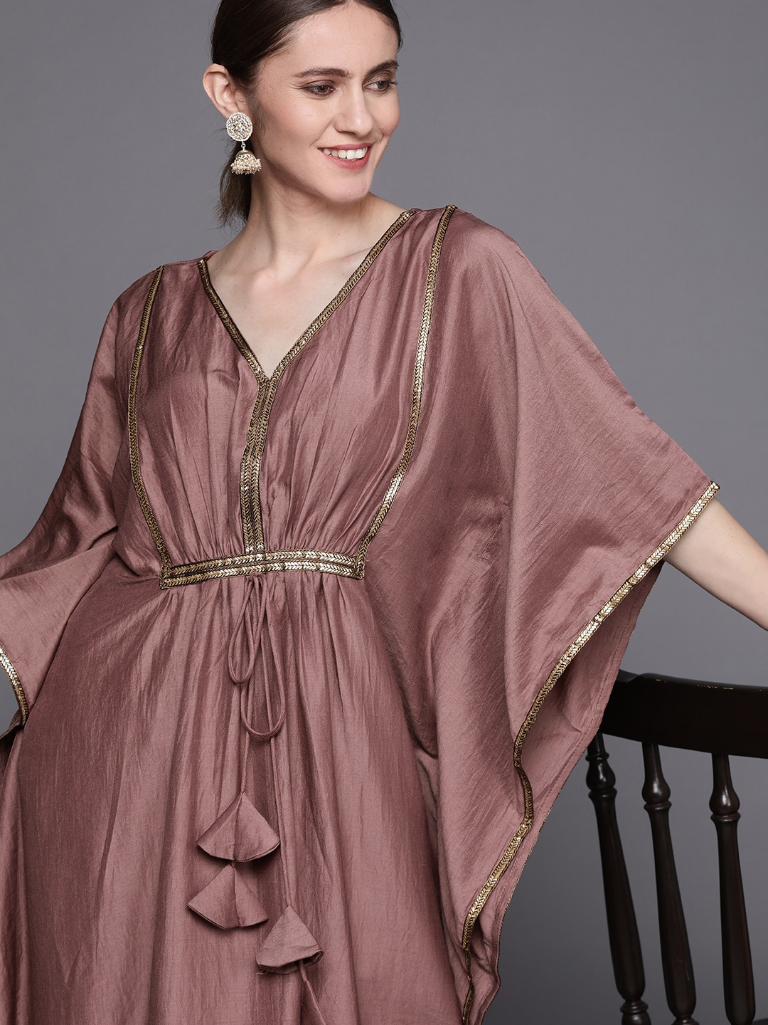 

Inddus Women Mauve Flared Sleeves Gotta Patti Kaftan Kurta