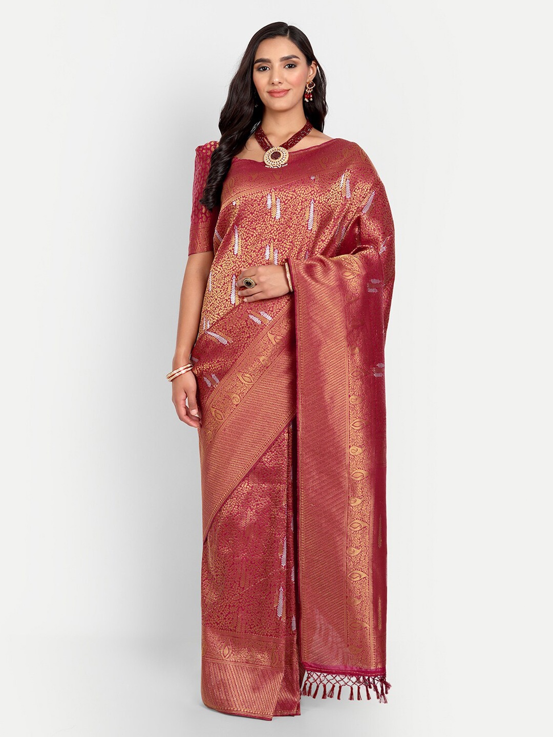 

Vardha Maroon & Gold-Toned Ethnic Motifs Kanjeevaram Saree