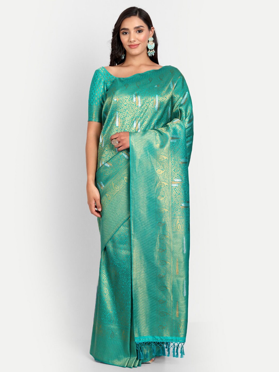 

Vardha Teal & Gold Woven Design Zari Silk Blend Kanjeevaram Saree