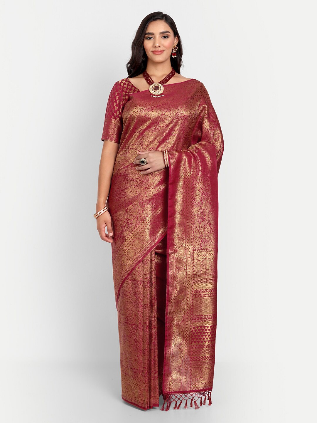 

Vardha Maroon & Gold-Toned Woven Design Zari Silk Blend Kanjeevaram Saree