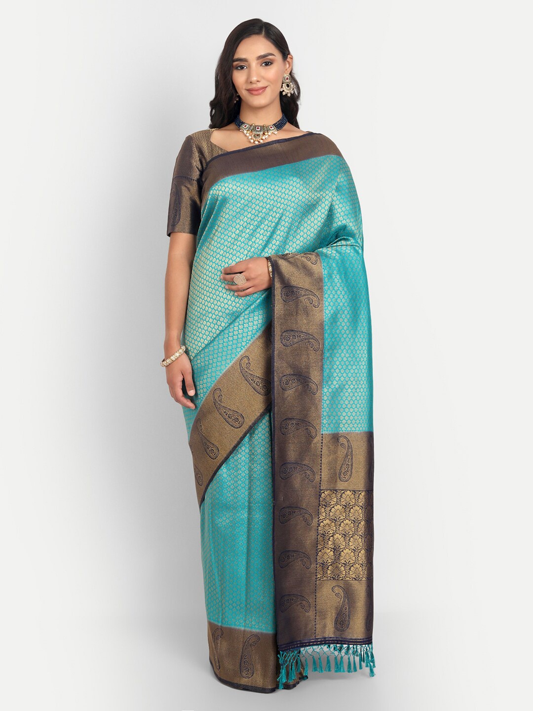 

Vardha Navy Blue & Gold-Toned Woven Design Zari Silk Blend Kanjeevaram Saree