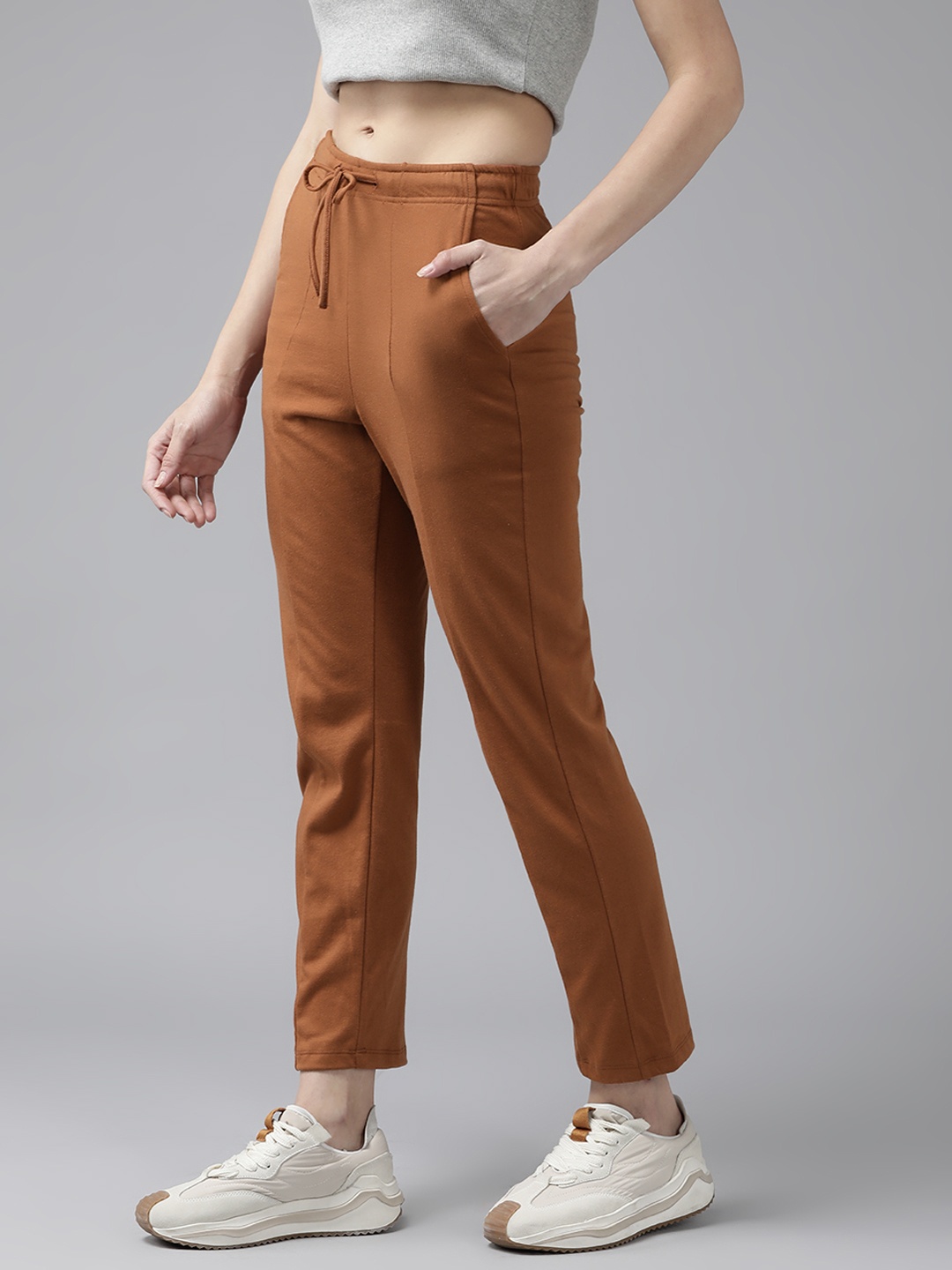 

Roadster Women Brown Solid Trousers