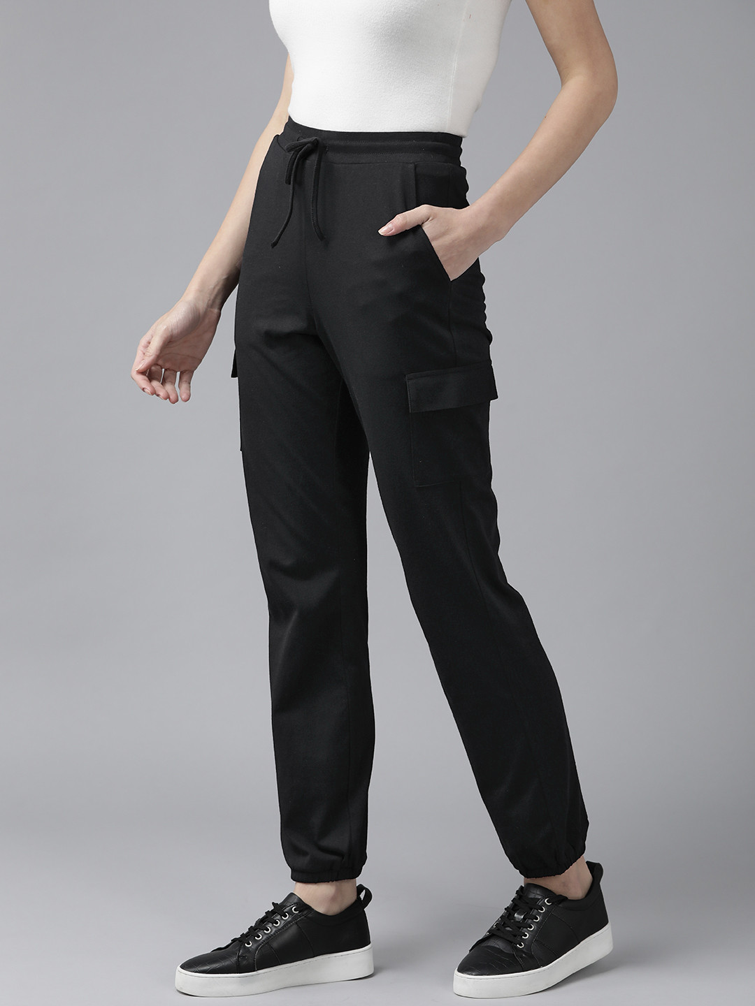 

Roadster Women Black Solid Cargo Joggers