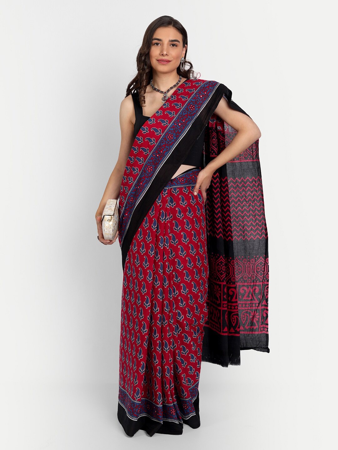 

BUTA BUTI Women Red & Black Paisley Printed Pure Cotton Saree