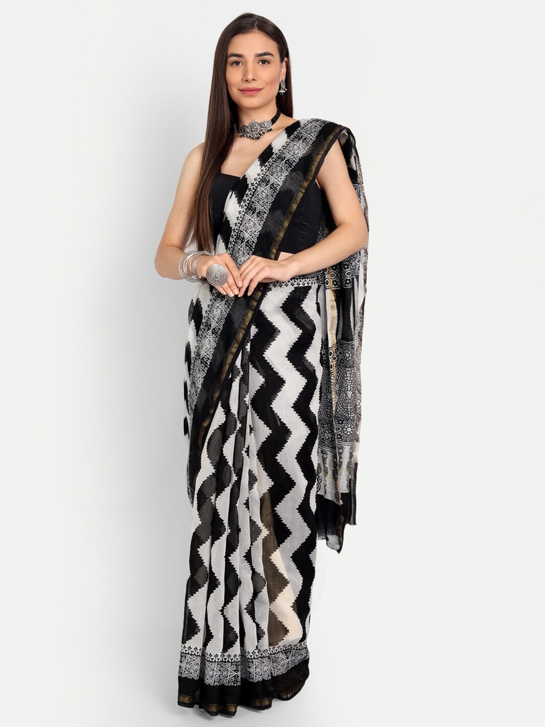 

BUTA BUTI Black & White Pure Cotton Saree