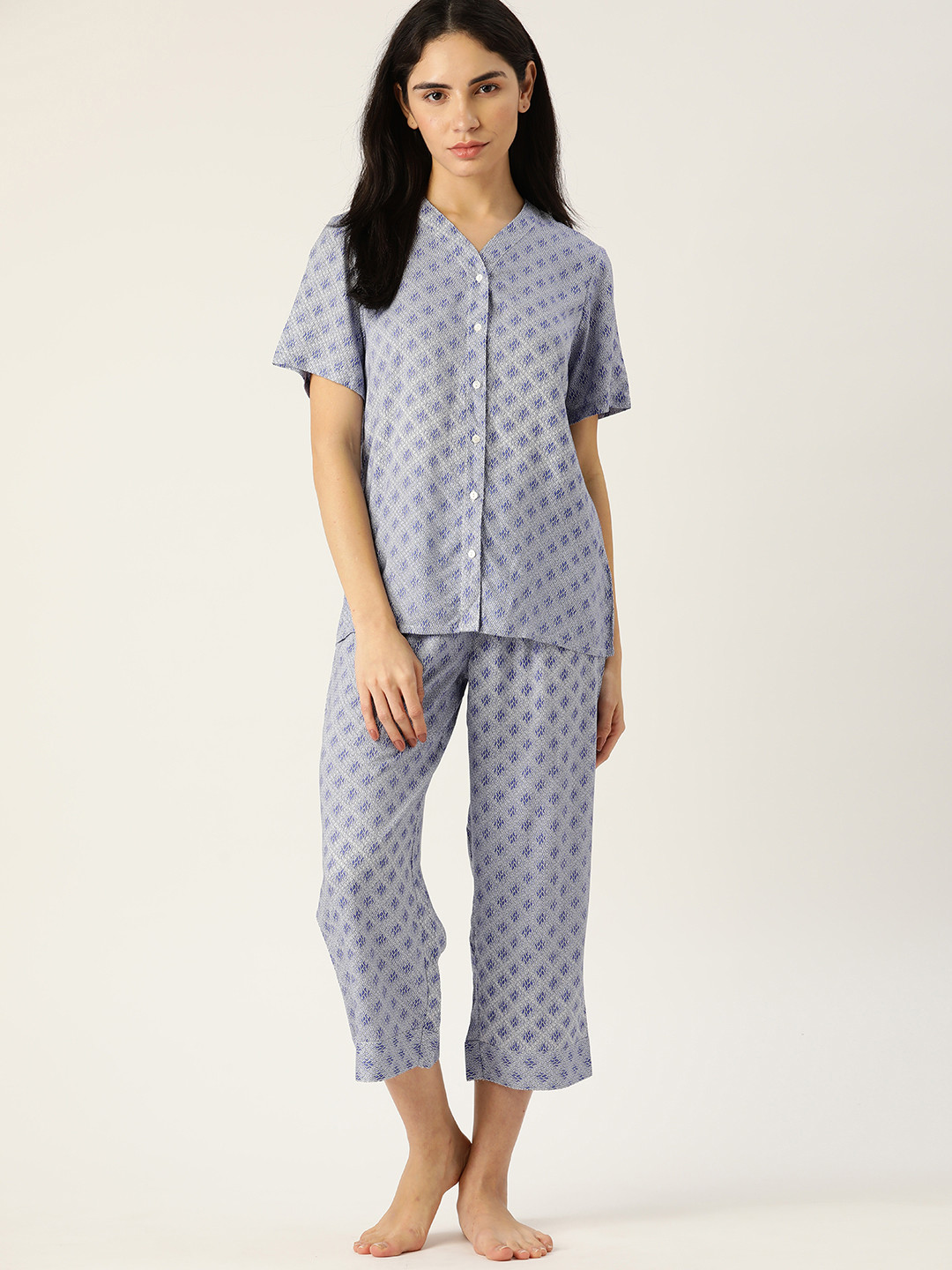 

ETC Women White & Blue Printed Night suit