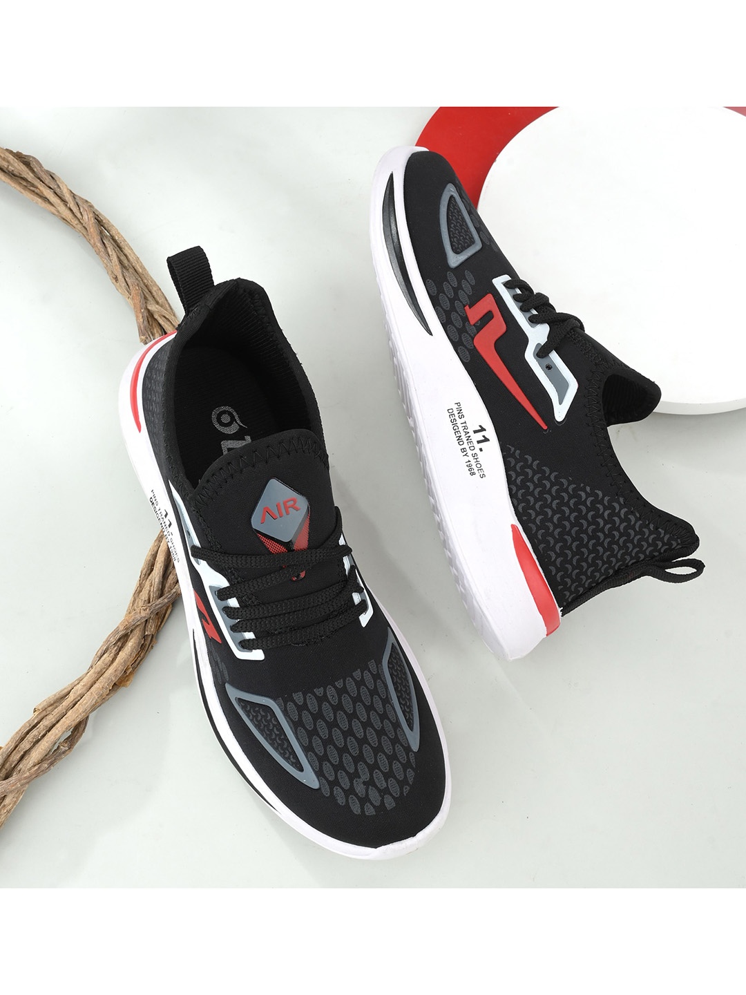 

BIRDE Men Printed Mesh Lace-Ups Sneakers, Black