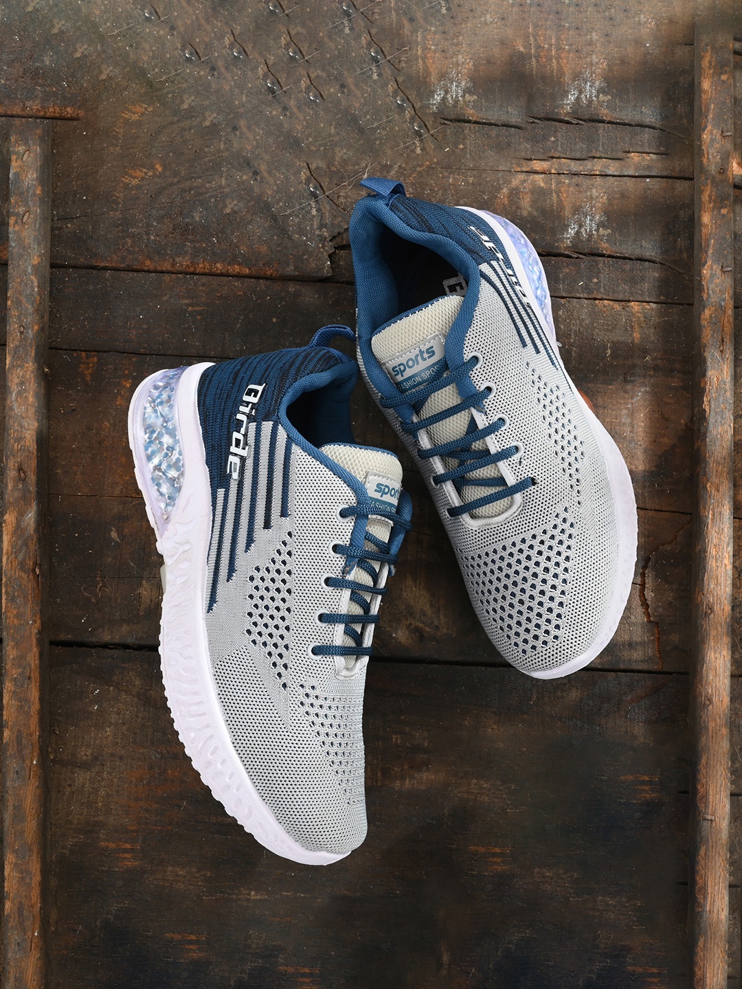 

BIRDE Men Grey Woven Design Sneakers