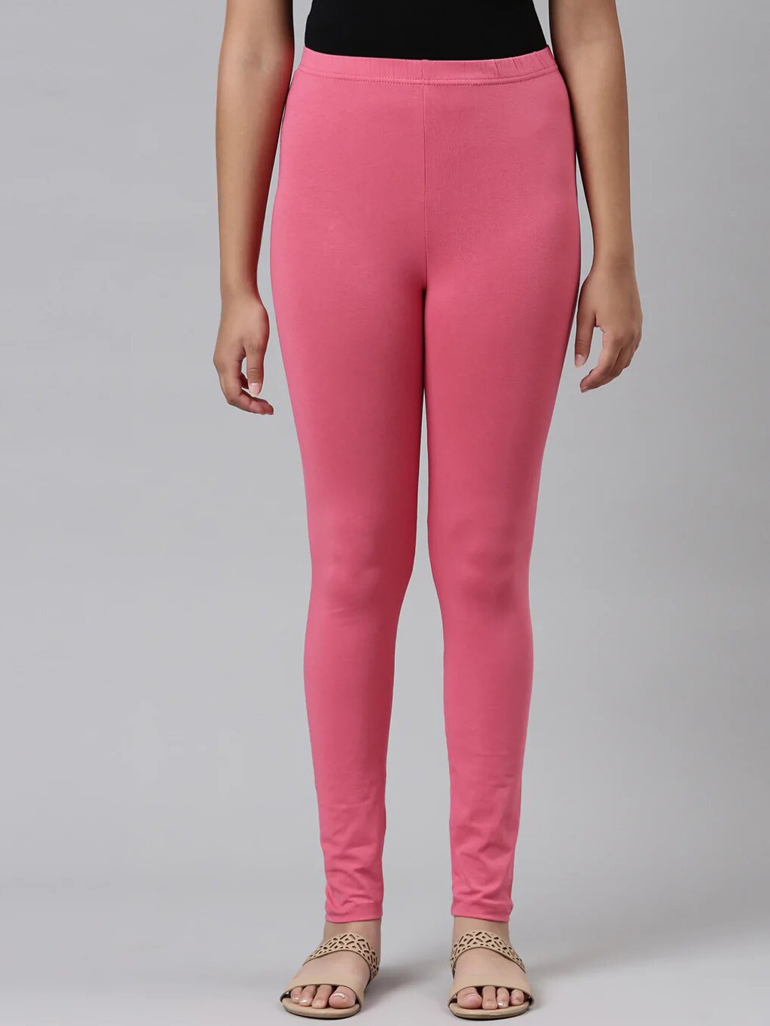 

FRENCH KLEIDER Girls Pink Solid Pure Cotton Churidar-Length Legging