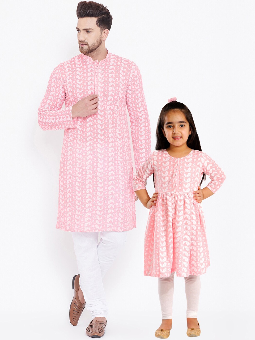 

VASTRAMAY Men Pink Embroidered Chikankari Pure Cotton Kurta with Churidar