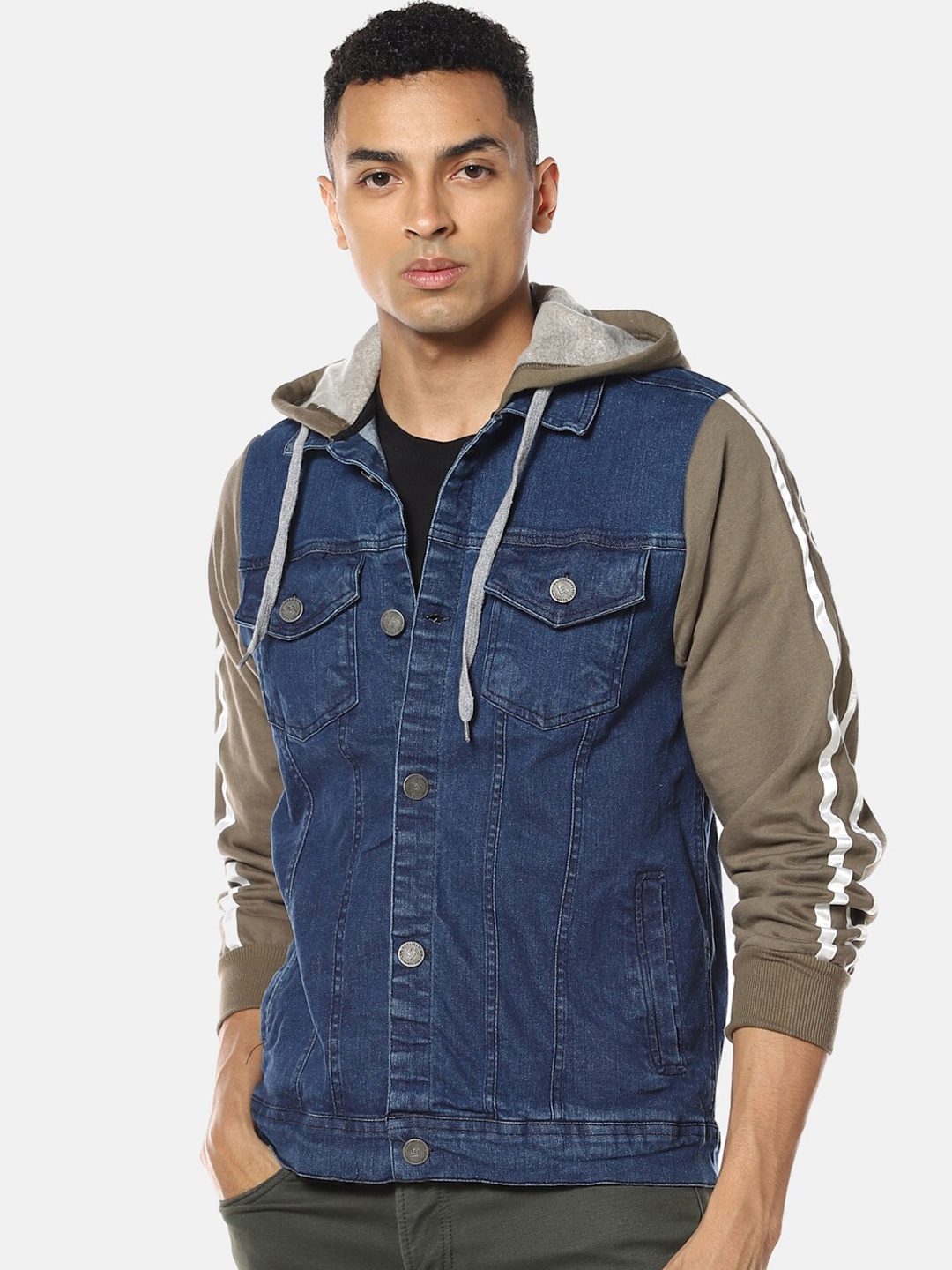 

Campus Sutra Men Blue & Green Windcheater Outdoor Denim Jacket