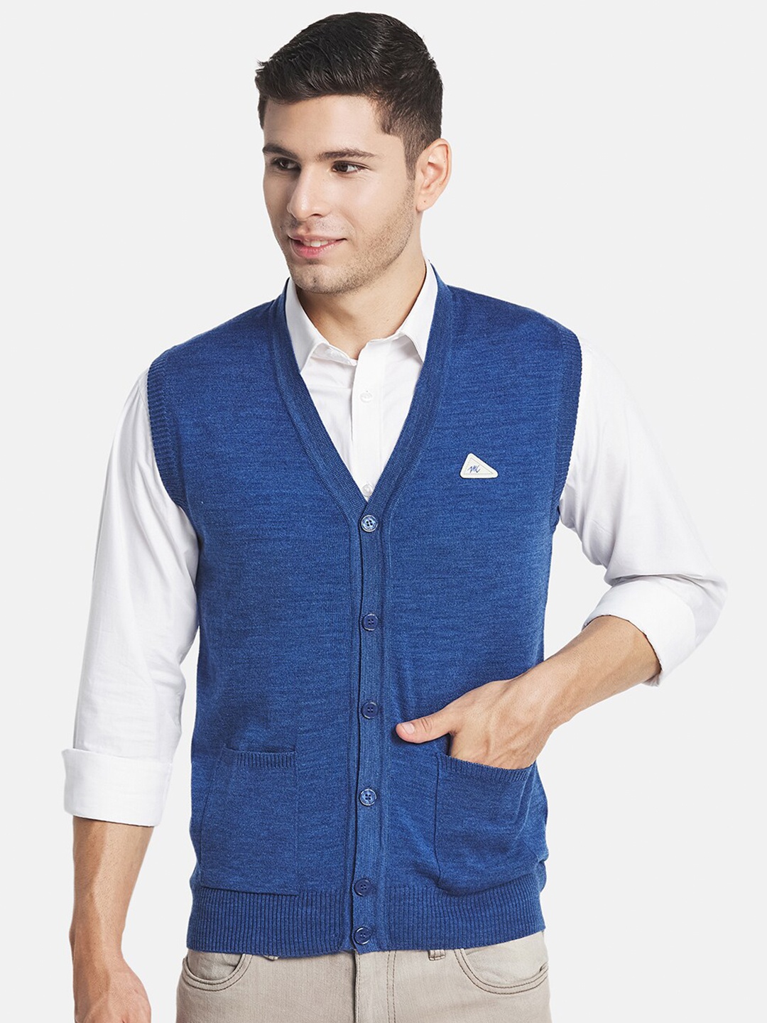 

Monte Carlo Men Blue Solid Cardigan