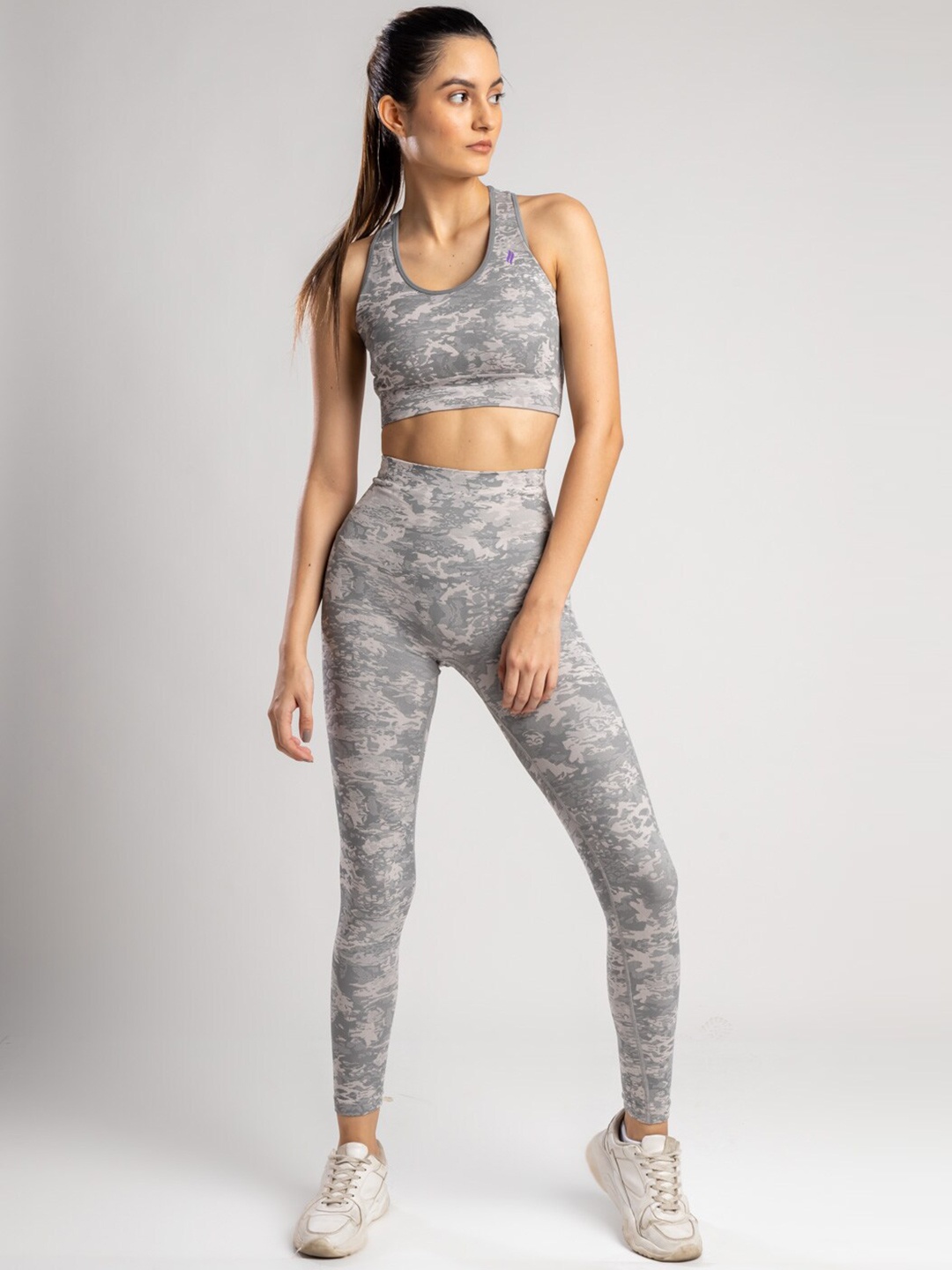 

SKNZ Women Grey Camouflage Printed Tracksuit